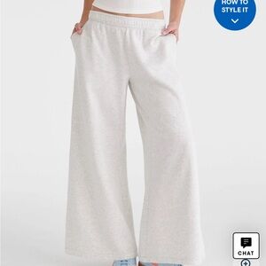 Aeropostale Women's Gray Straight-Leg Sweatpants